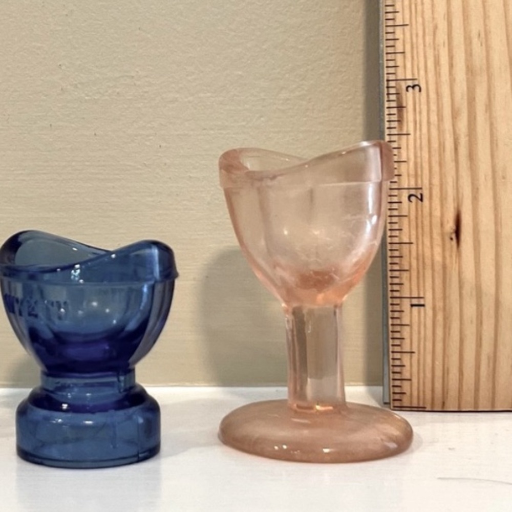 Blue Glass WYETH Eye Cup Vintage Approx 2” Tall - Picture 2 of 6